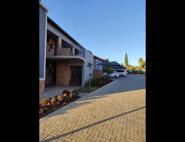 2 BEDROOM DUPLEX FOR SALE IN THERESA PARK